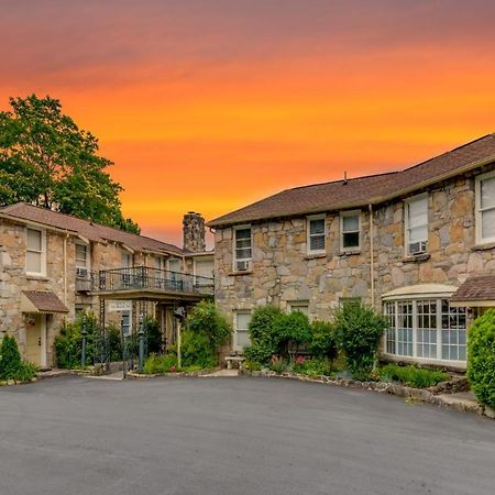 Echo Mountain Inn Hendersonville Εξωτερικό φωτογραφία